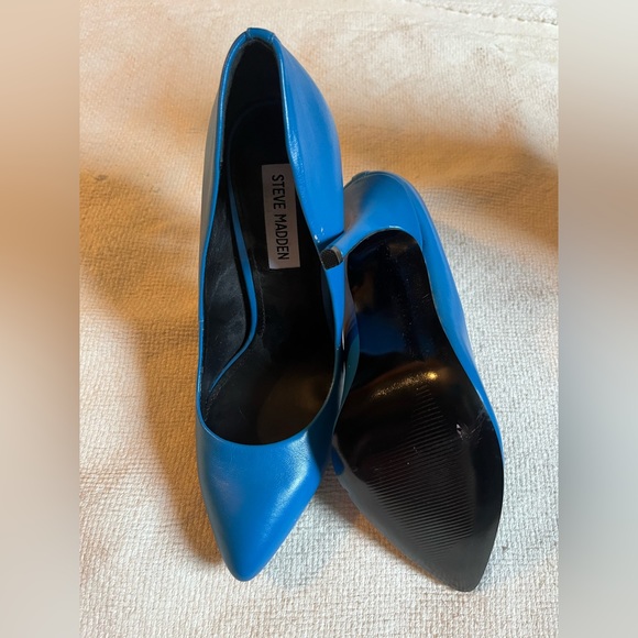 Women’s 8 Steve Madden high heel - Picture 2 of 6